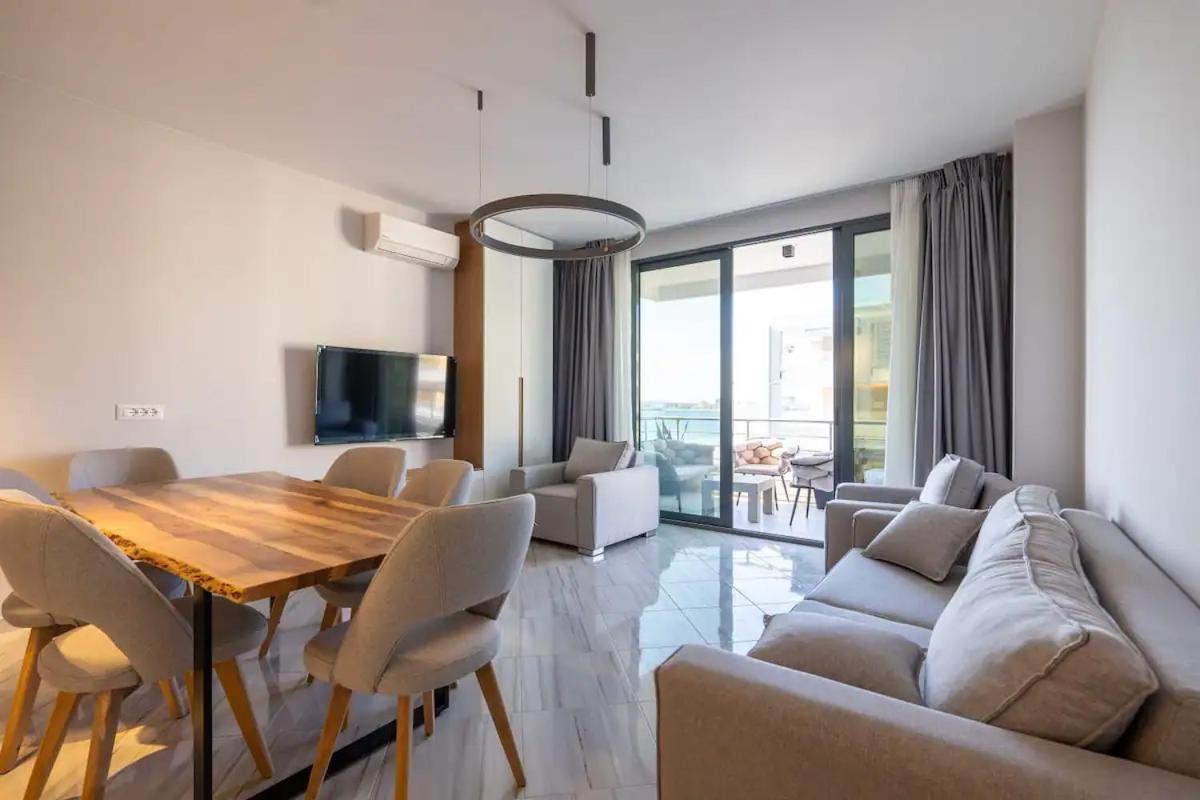 Regina Motta Mare Vlorë